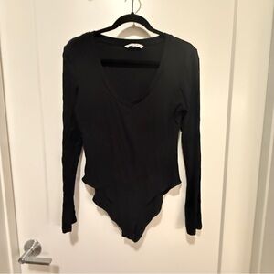 Mangopop Black Long Sleeve V-Neck Bodysuit – Women’s Size L
